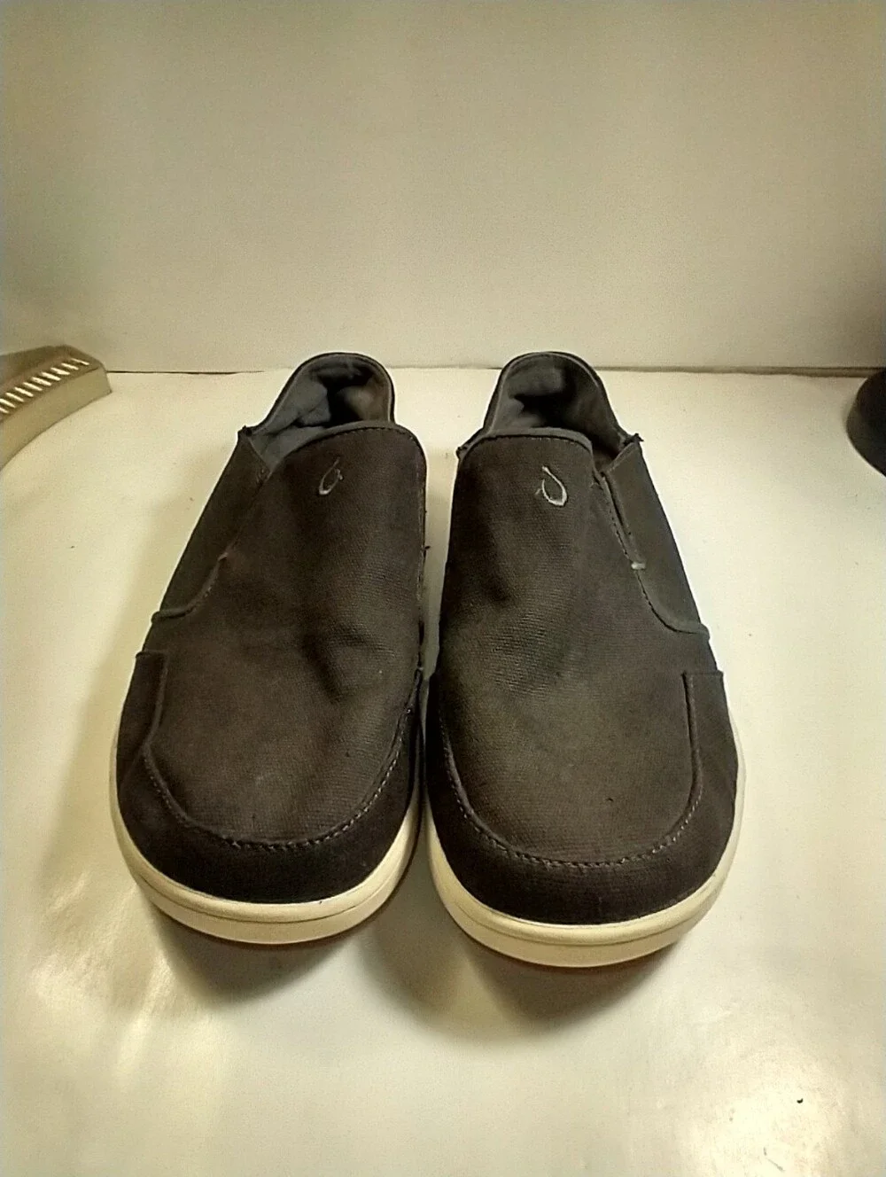 Olukai Nohea Canvas Casual Slip On Shoes Men's sz 8.